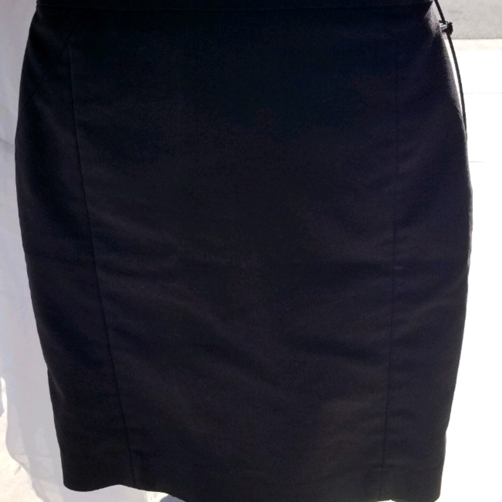 H&M Black Pencil Skirt